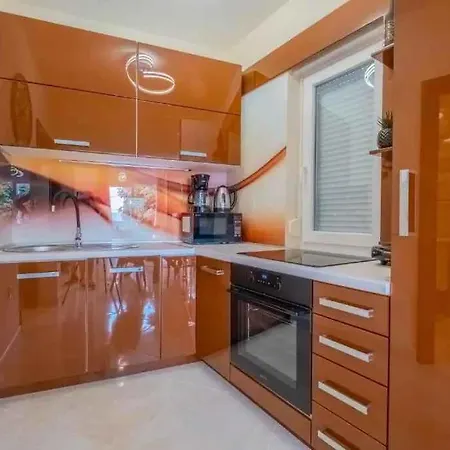 Casa de Férias In 51719 Novi Vinodolski